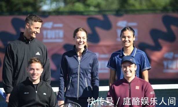 它不仅吸引 它不仅吸引